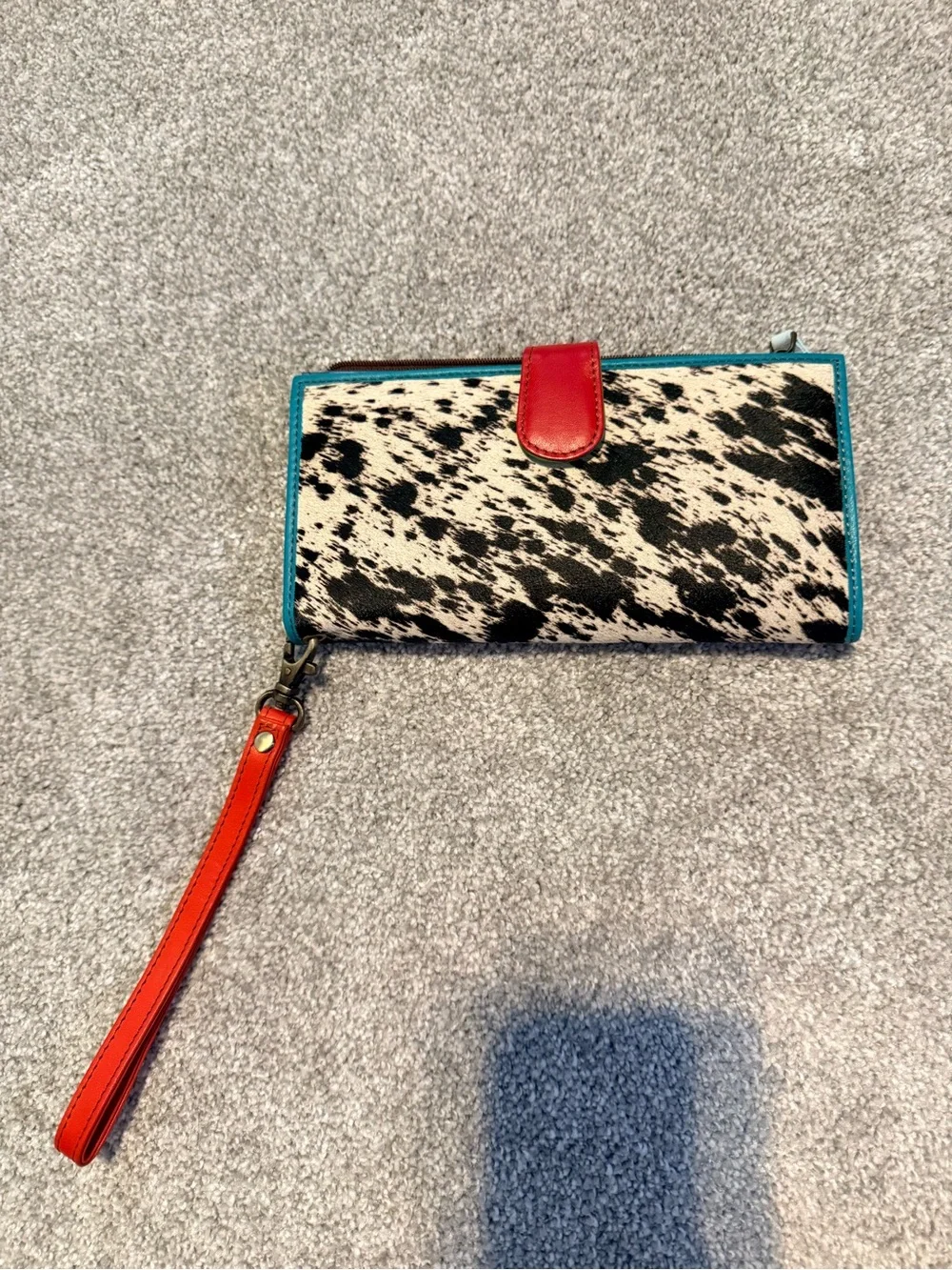 🤍 Brand new with tags FolkLore Couture wallet.